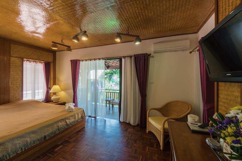 Coral Hotel Bangsaphan Bang Saphan Exterior foto