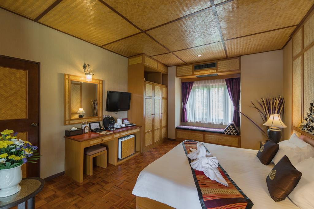 Coral Hotel Bangsaphan Bang Saphan Exterior foto
